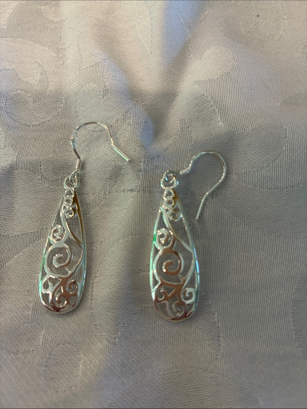 925 Sterling Silver Filigree Teardrop Dangle Earrings - Silver